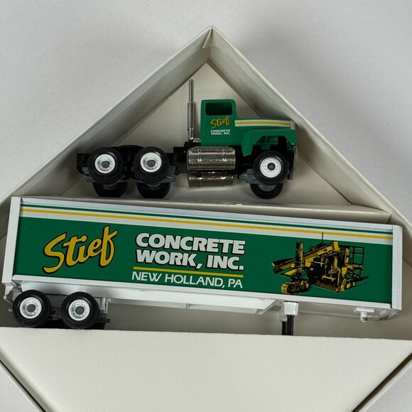 Winross Diecast 1990s Stief Concrete Truck Collectible New Holland PA Man Cave - Picture 1 of 9